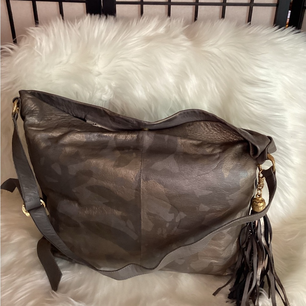 Ona Villier Vesuvius Hobo Bag in Grey Sombra - Picture 10 of 12